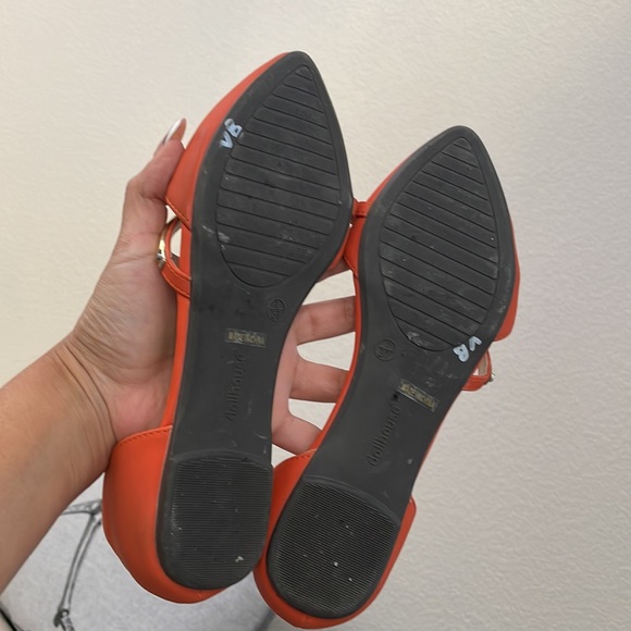 Dollhouse pointed toe orange flats - Picture 12 of 16